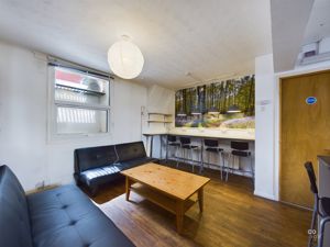 Photo 19- click for photo gallery